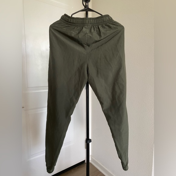 NIKE Boys pants. Fits like XS high waisted for women’s. Green jogger - Picture 7 of 9